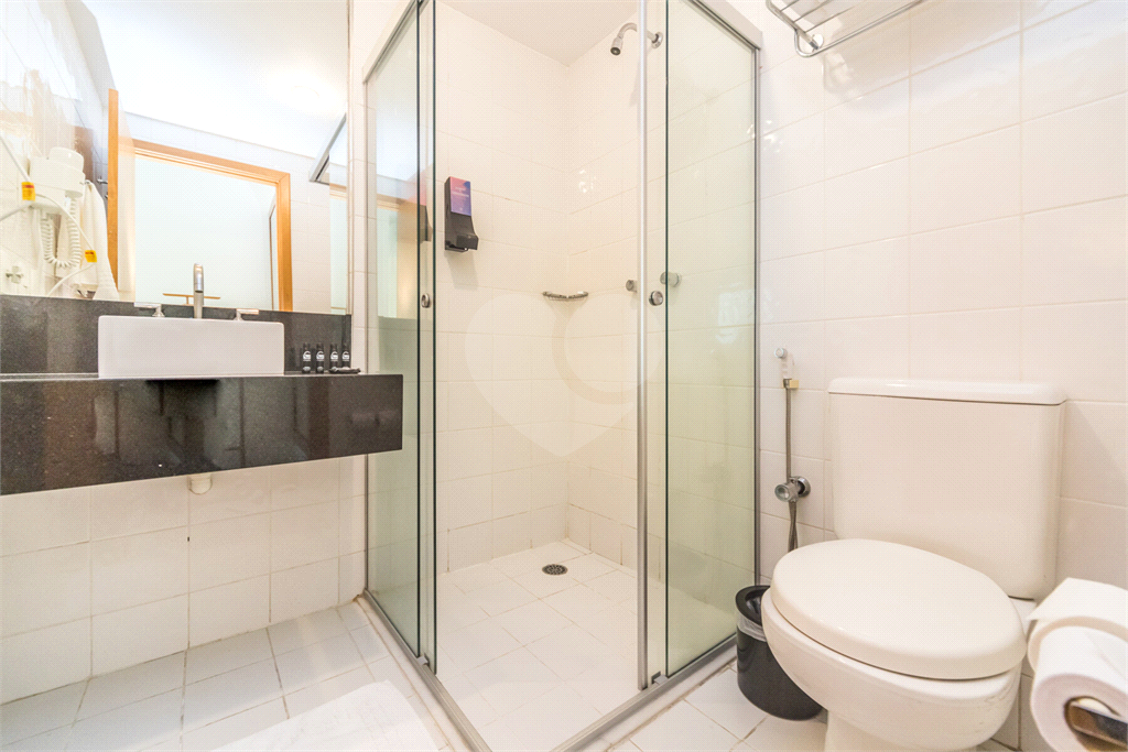 flat com 35m²  Rua Apeninos- Vila Mariana
