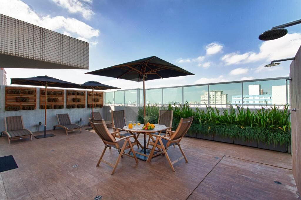 flat com 35m²  Rua Apeninos- Vila Mariana