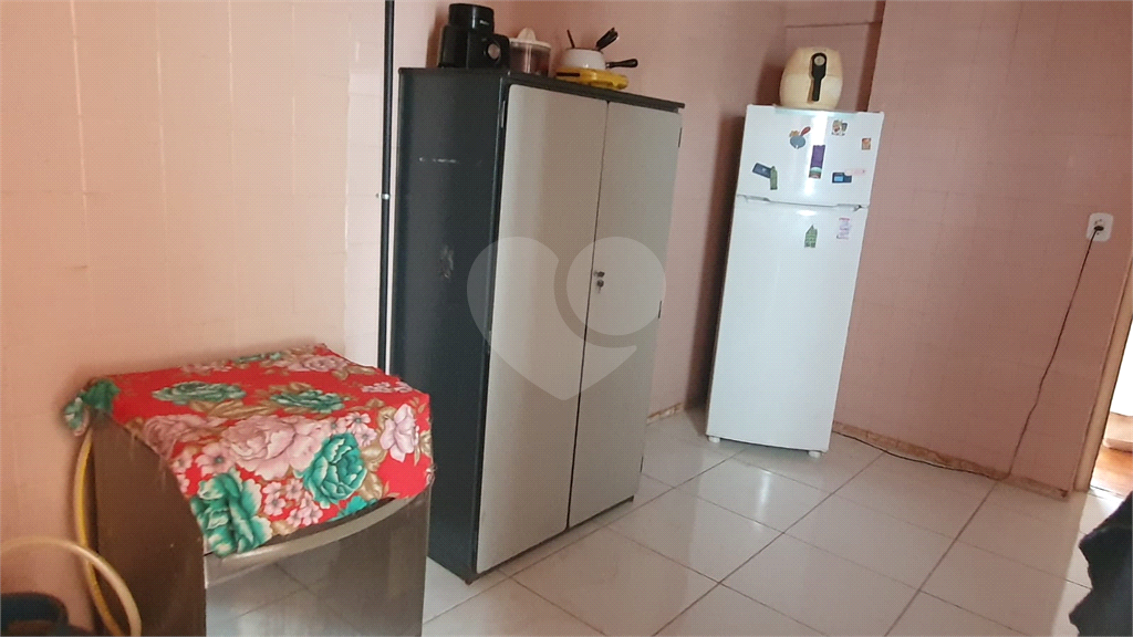 Apartamento à venda com 3 quartos, 75m² - Foto 4