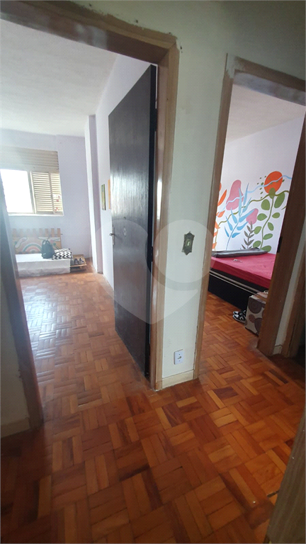 Apartamento à venda com 3 quartos, 75m² - Foto 13