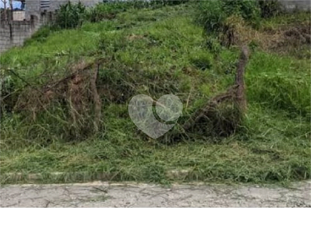 Terreno a Venda em Cotia/SP