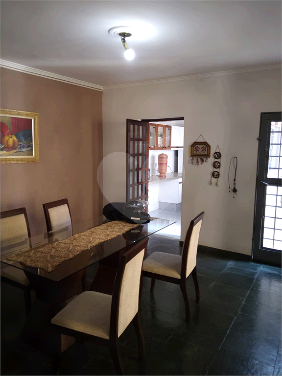 Casa à venda com 3 quartos, 198m² - Foto 12