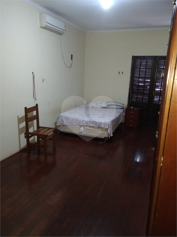 Casa à venda com 3 quartos, 198m² - Foto 7