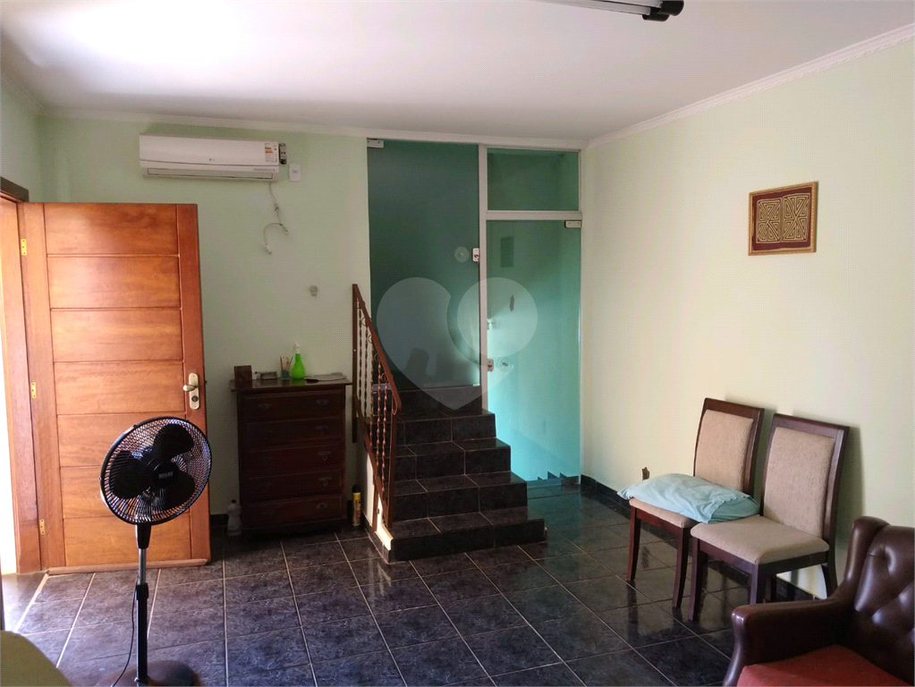 Casa à venda com 3 quartos, 198m² - Foto 22