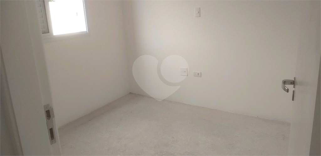 Apartamento à venda com 1 quarto, 28m² - Foto 2