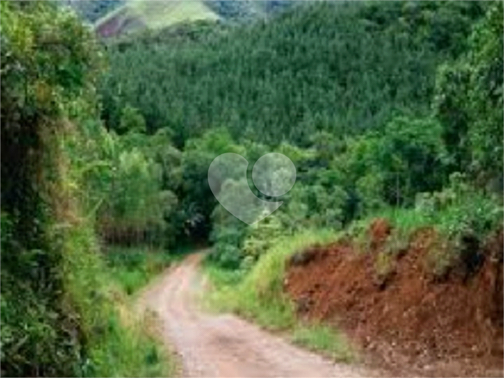Terreno a venda em Cótia