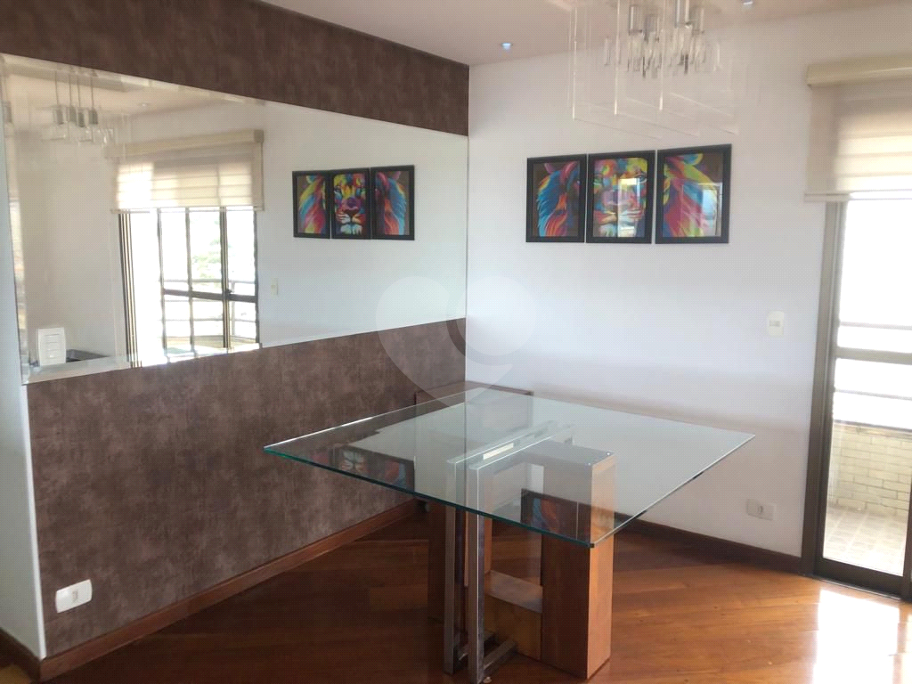 APARTAMENTO em VILA PRUDENTE