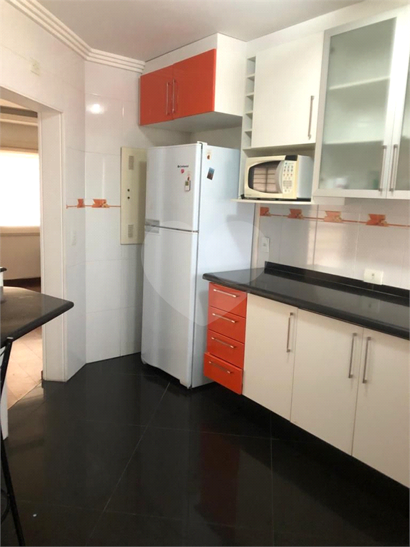 APARTAMENTO em VILA PRUDENTE