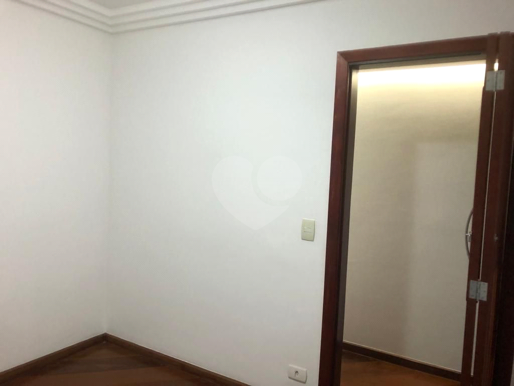 APARTAMENTO em VILA PRUDENTE