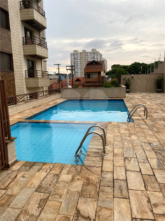 APARTAMENTO em VILA PRUDENTE