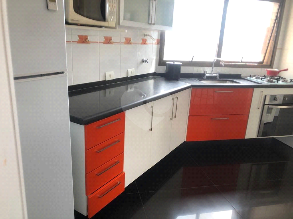 APARTAMENTO em VILA PRUDENTE