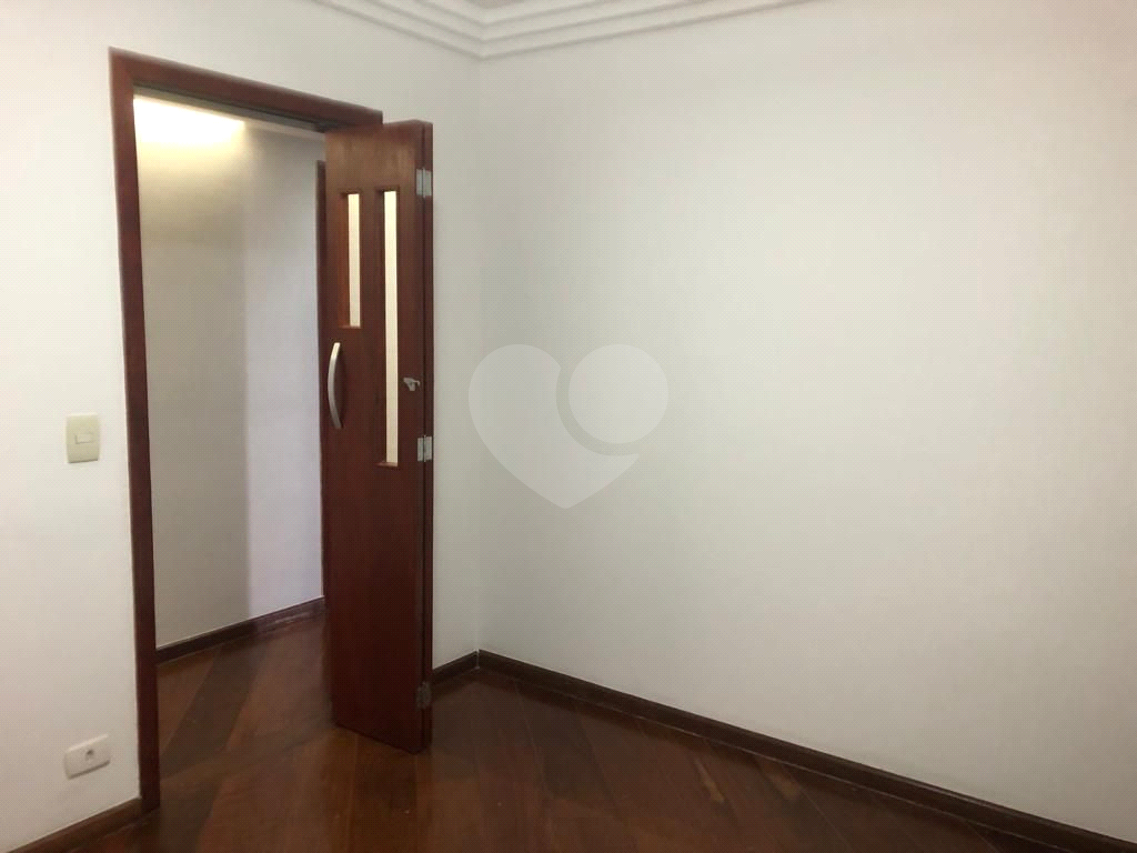 APARTAMENTO em VILA PRUDENTE
