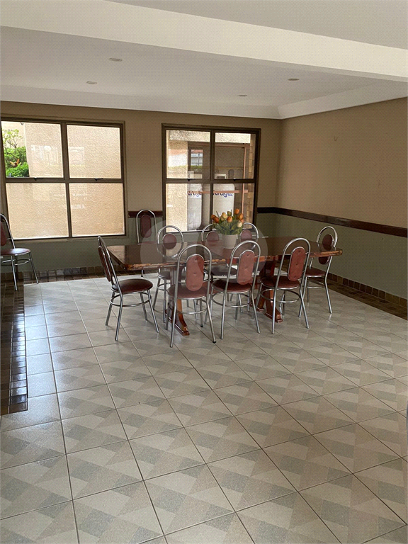 APARTAMENTO em VILA PRUDENTE