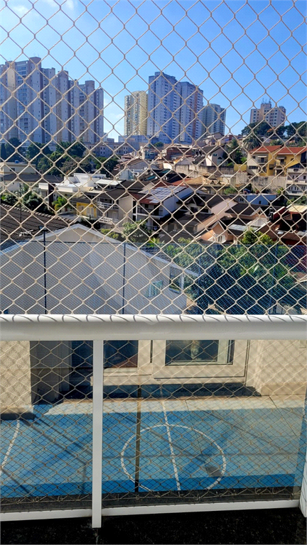 APARTAMENTO em VILA ROSÁLIA
