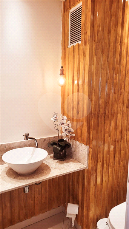 APARTAMENTO em VILA ROSÁLIA