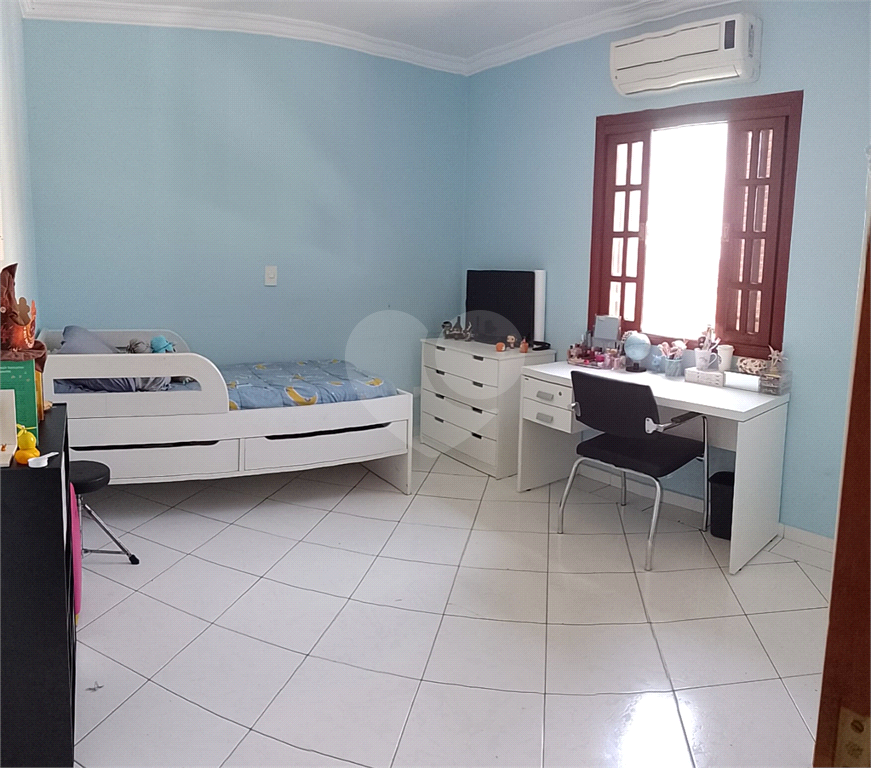 oportunidade Única! Sobrado Espetacular de 3 Quartos na Vila Clarice