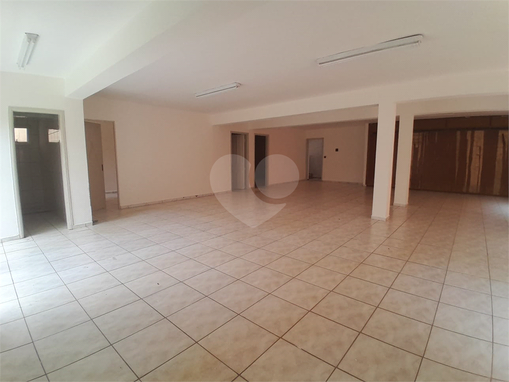 Casa à venda e aluguel com 4 quartos, 490m² - Foto 11