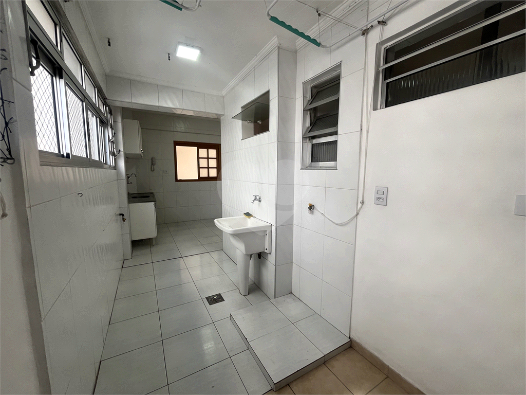 Apartamento com 2 dormitorios na Barra Funda