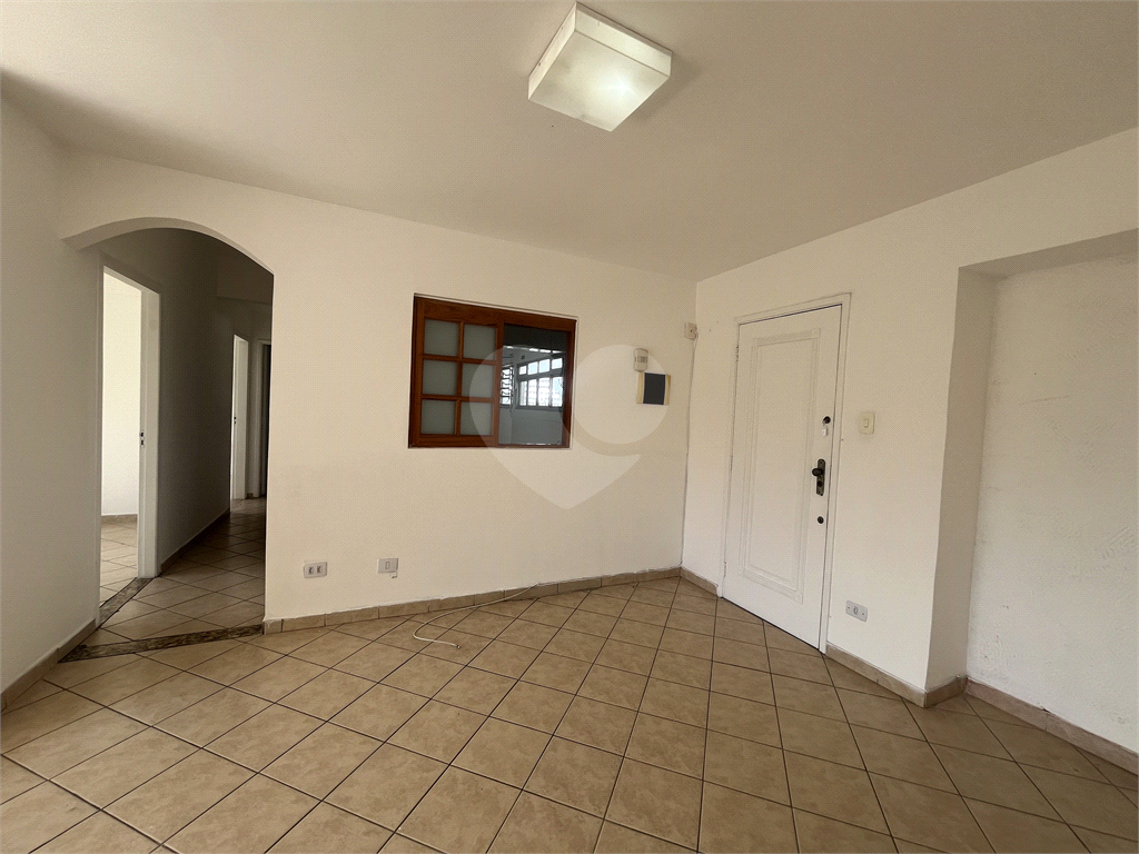 Apartamento com 2 dormitorios na Barra Funda