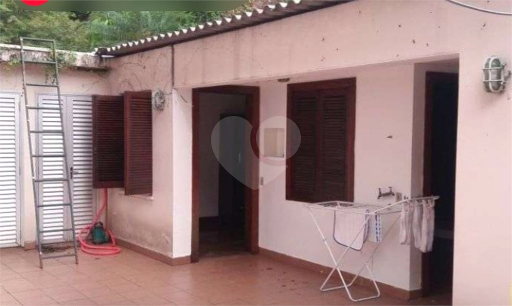 Terreno Residencial/Comercial em PINHEIROS com 550 m²