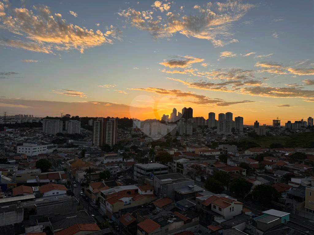Apartamento todo automatizado com varanda e um lindo por do sol 