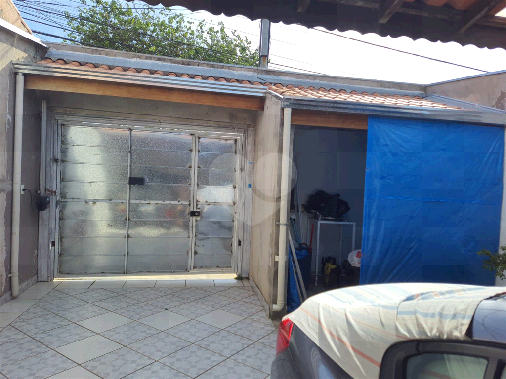 Casa à venda com 2 quartos, 128m² - Foto 1