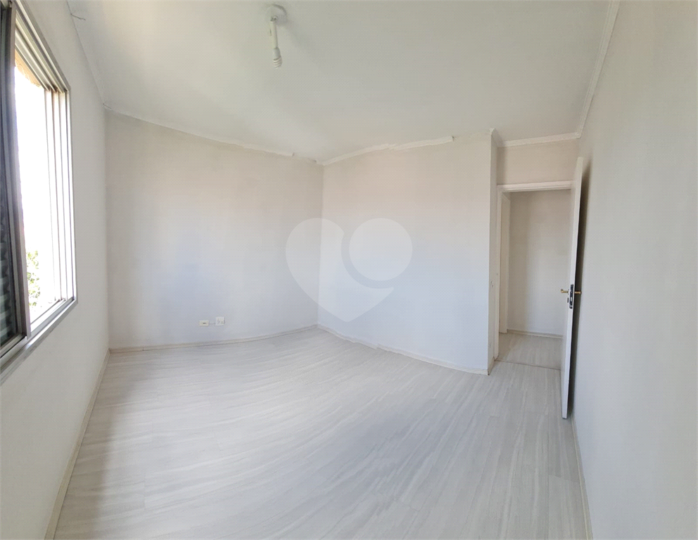 APARTAMENTO em TUCURUVI