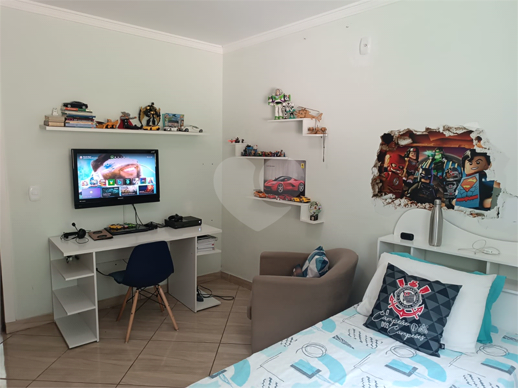 Casa de Condomínio à venda com 3 quartos, 200m² - Foto 14