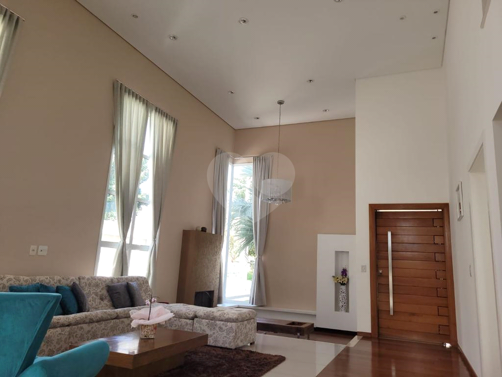 Casa de Condomínio à venda com 4 quartos, 400m² - Foto 2