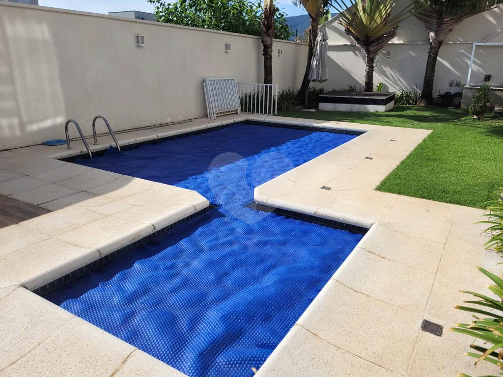 Casa de Condomínio à venda com 4 quartos, 400m² - Foto 14