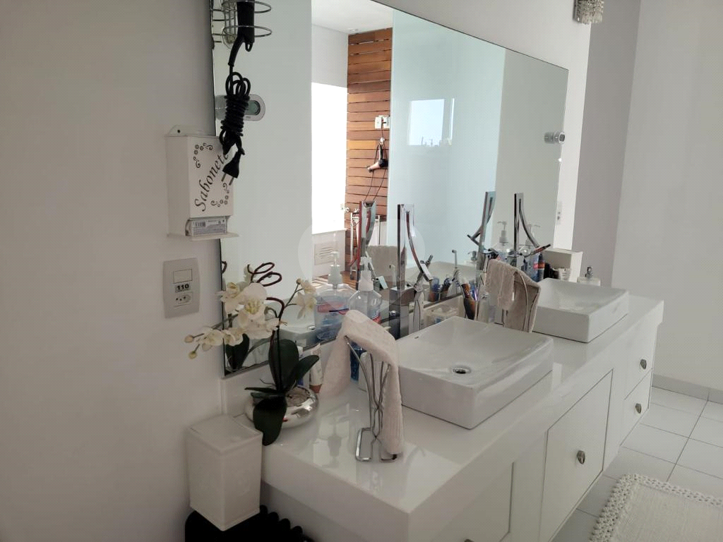 Casa de Condomínio à venda com 4 quartos, 400m² - Foto 32
