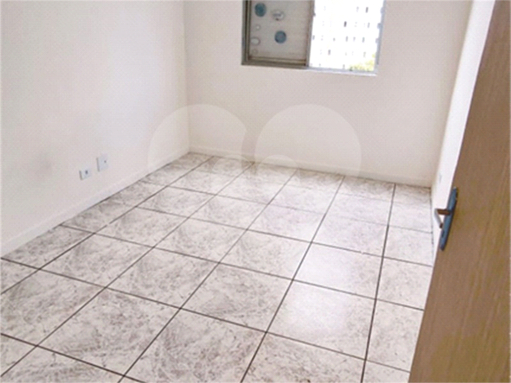 Apartamento à venda com 3 quartos, 70m² - Foto 8