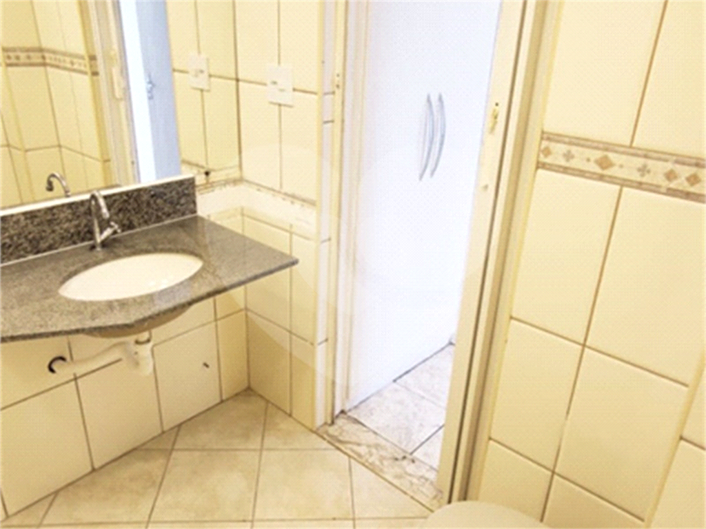 Apartamento à venda com 3 quartos, 70m² - Foto 11