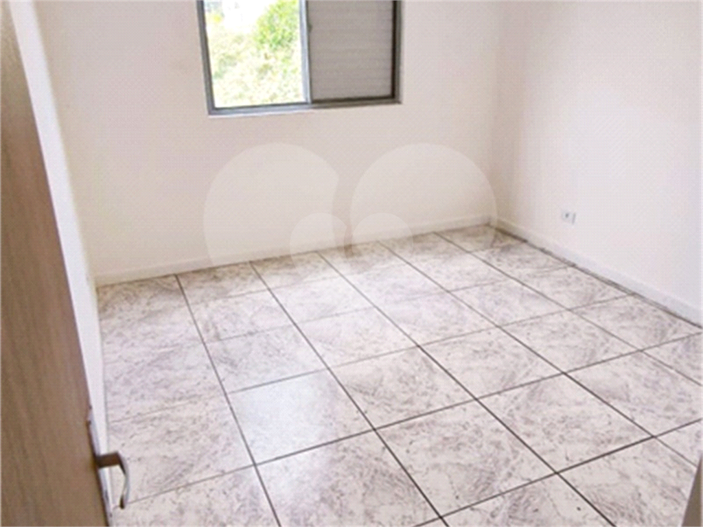 Apartamento à venda com 3 quartos, 70m² - Foto 4