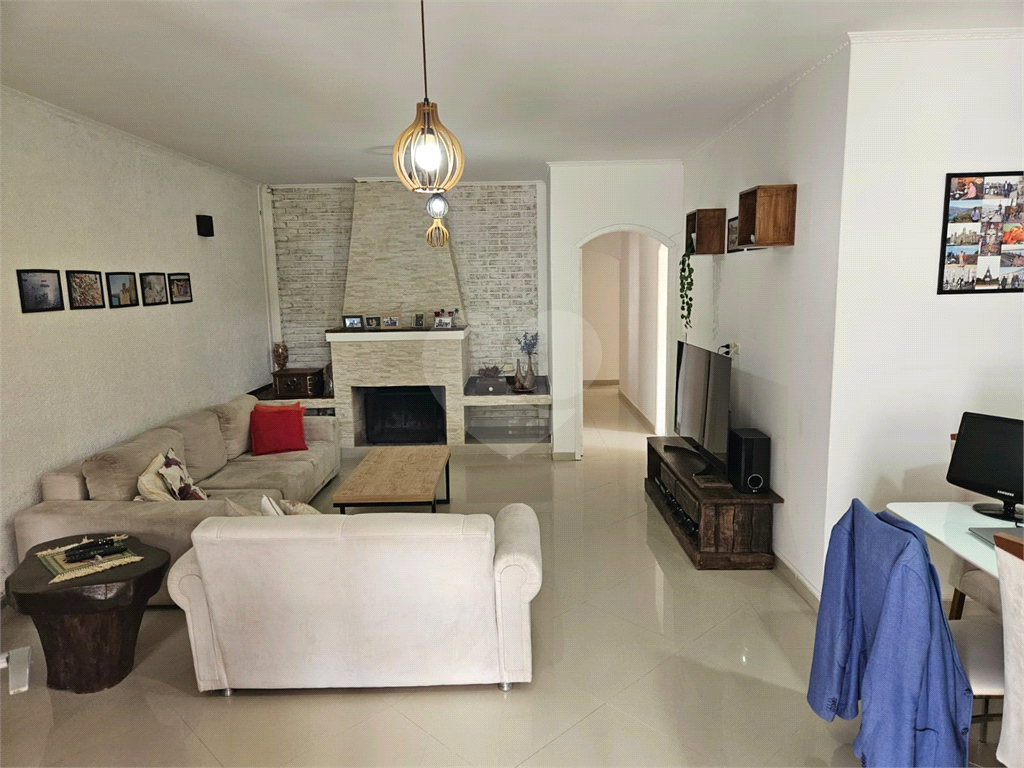 CASA À VENDA NO CLUBE DE CAMPO EM MAIRIPORÃ