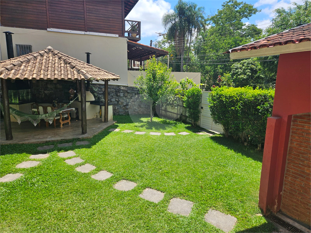 CASA À VENDA NO CLUBE DE CAMPO EM MAIRIPORÃ