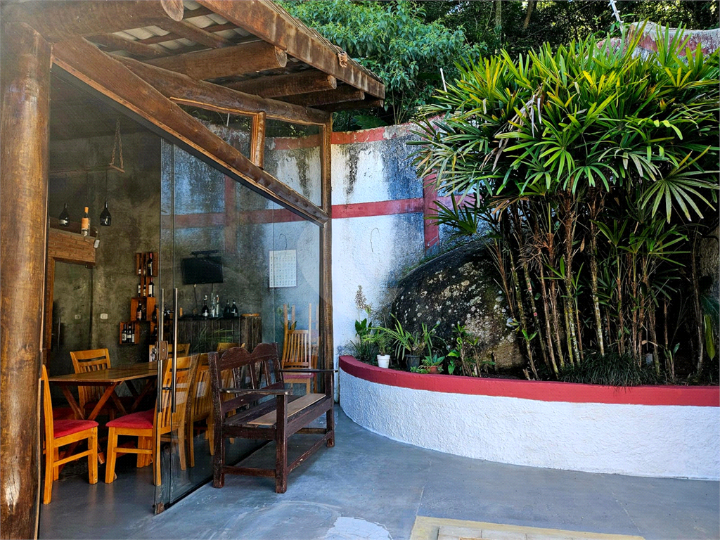 CASA À VENDA NO CLUBE DE CAMPO EM MAIRIPORÃ
