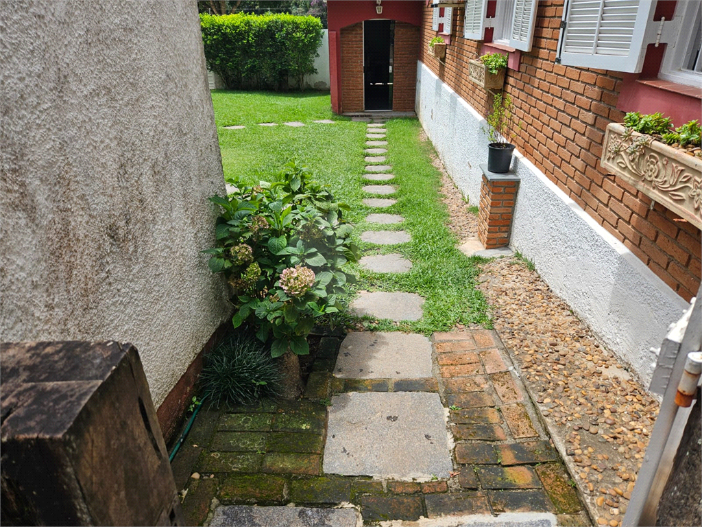 CASA À VENDA NO CLUBE DE CAMPO EM MAIRIPORÃ