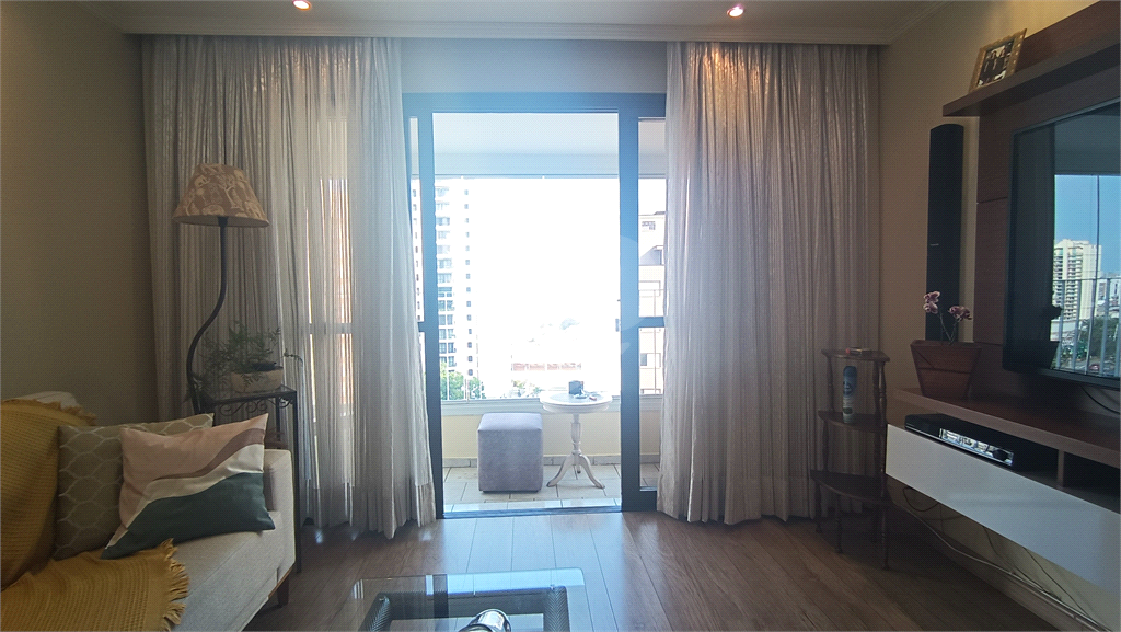 APARTAMENTO em TUCURUVI