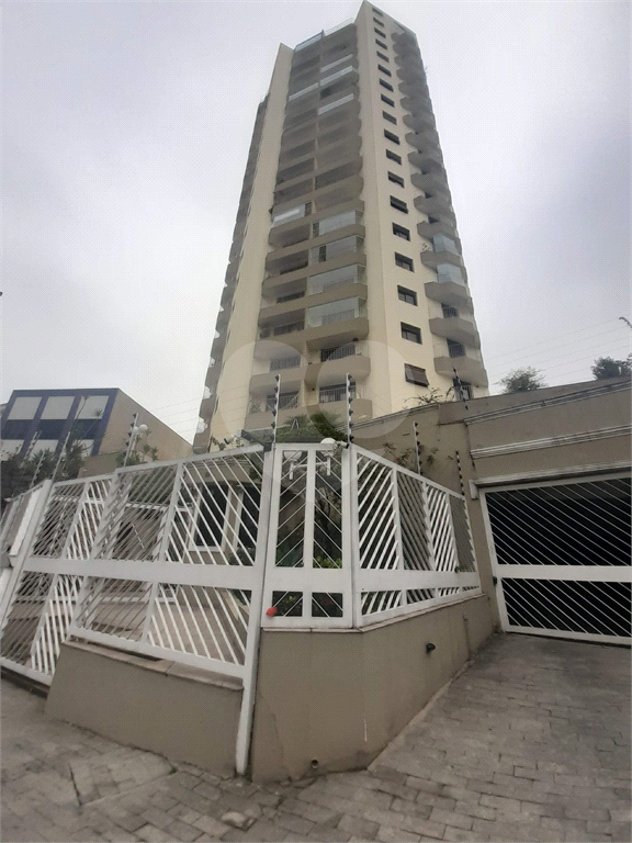 APARTAMENTO em TUCURUVI