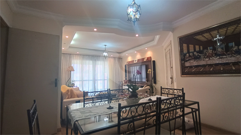 APARTAMENTO em TUCURUVI
