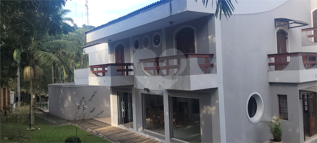 Casa de Condomínio à venda com 6 quartos, 650m² - Foto 2