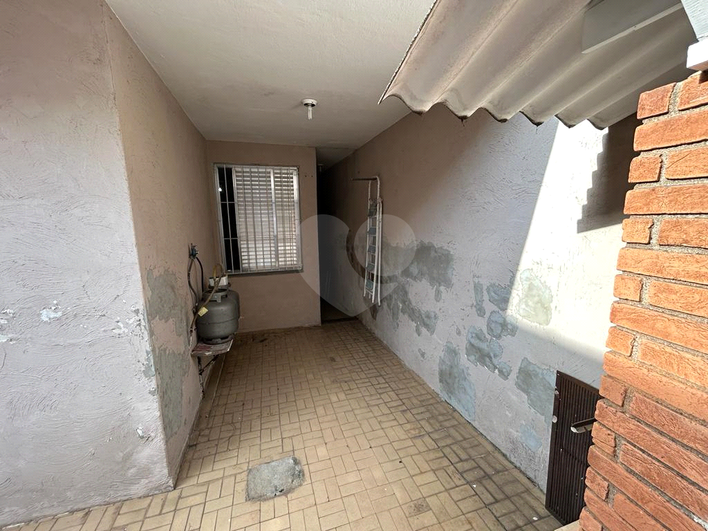 Casa à venda com 3 quartos, 247m² - Foto 17