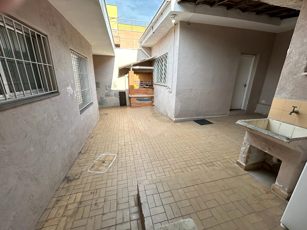 Casa à venda com 3 quartos, 247m² - Foto 23