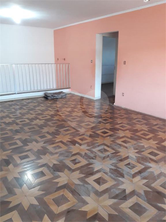 Oportunidade de um Prédio Comercial com moradia no Jardim Vila Formosa