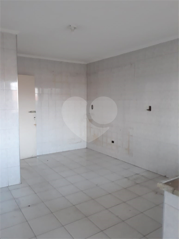 Oportunidade de um Prédio Comercial com moradia no Jardim Vila Formosa