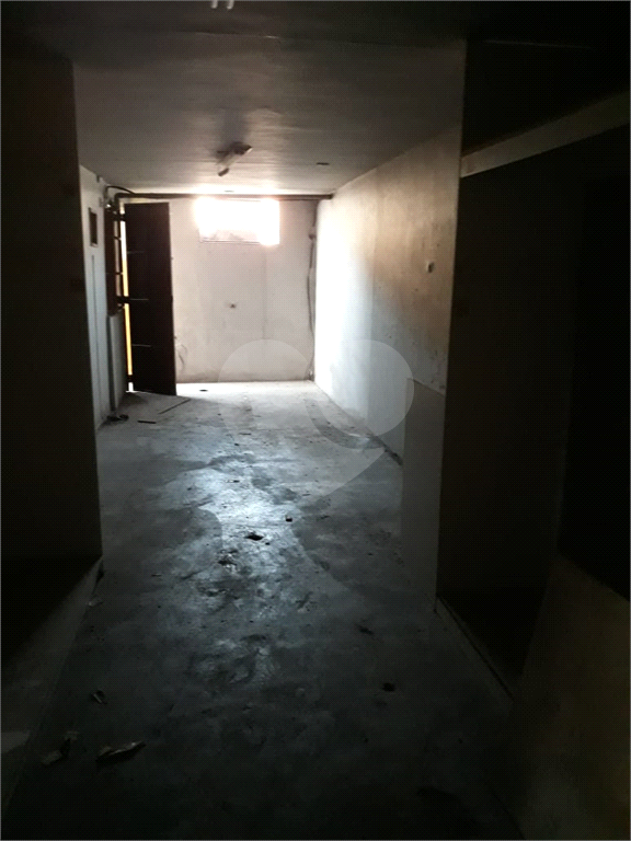 Oportunidade de um Prédio Comercial com moradia no Jardim Vila Formosa