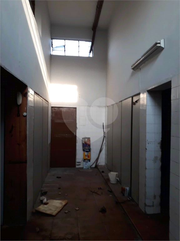 Oportunidade de um Prédio Comercial com moradia no Jardim Vila Formosa