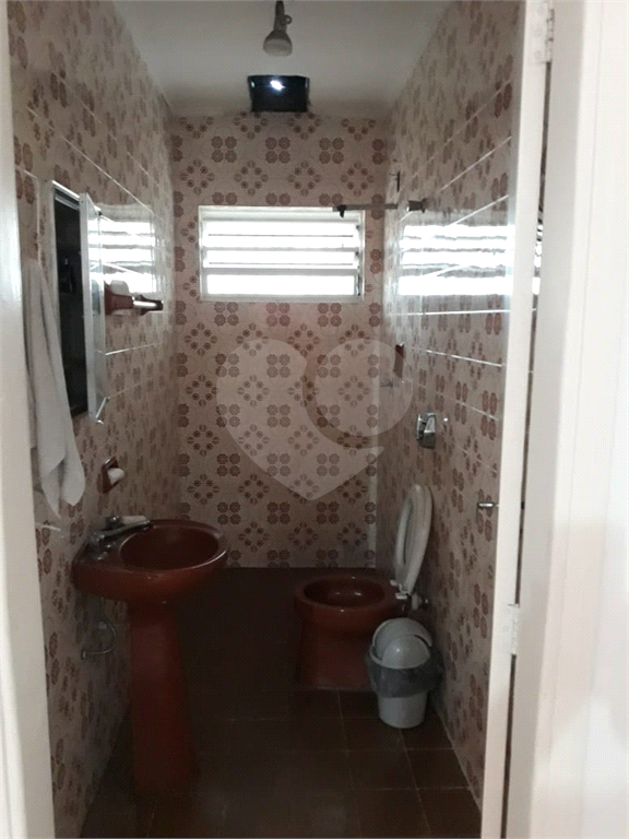 Oportunidade de um Prédio Comercial com moradia no Jardim Vila Formosa