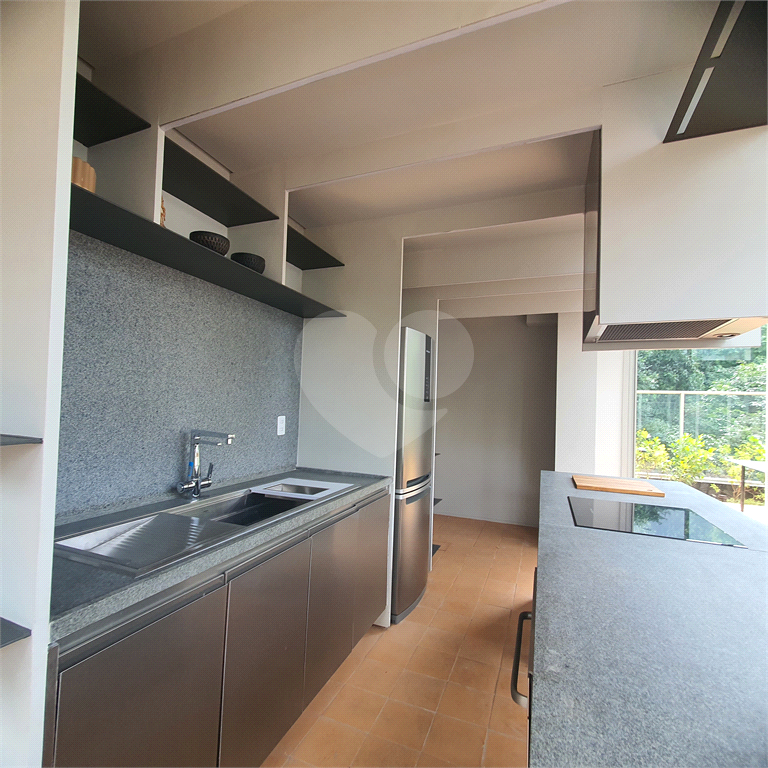 Studio 30m² 01 quarto suíte com varanda e lazer completo Jardins